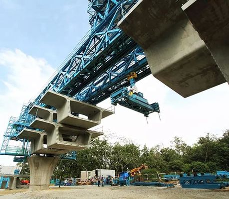 CE Erection Full Beam Launcher Crane 600T Maszyna do uruchamiania dźwigarów mostowych