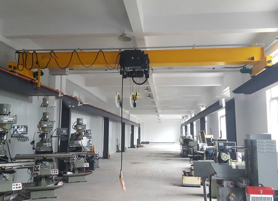 Sterowanie suwnicą jednodźwigarową o udźwigu 5 ton