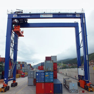 Elektryczna mobilna suwnica bramowa do kontenerów RTG Gumowa opona 30 ton 40 ton do portu